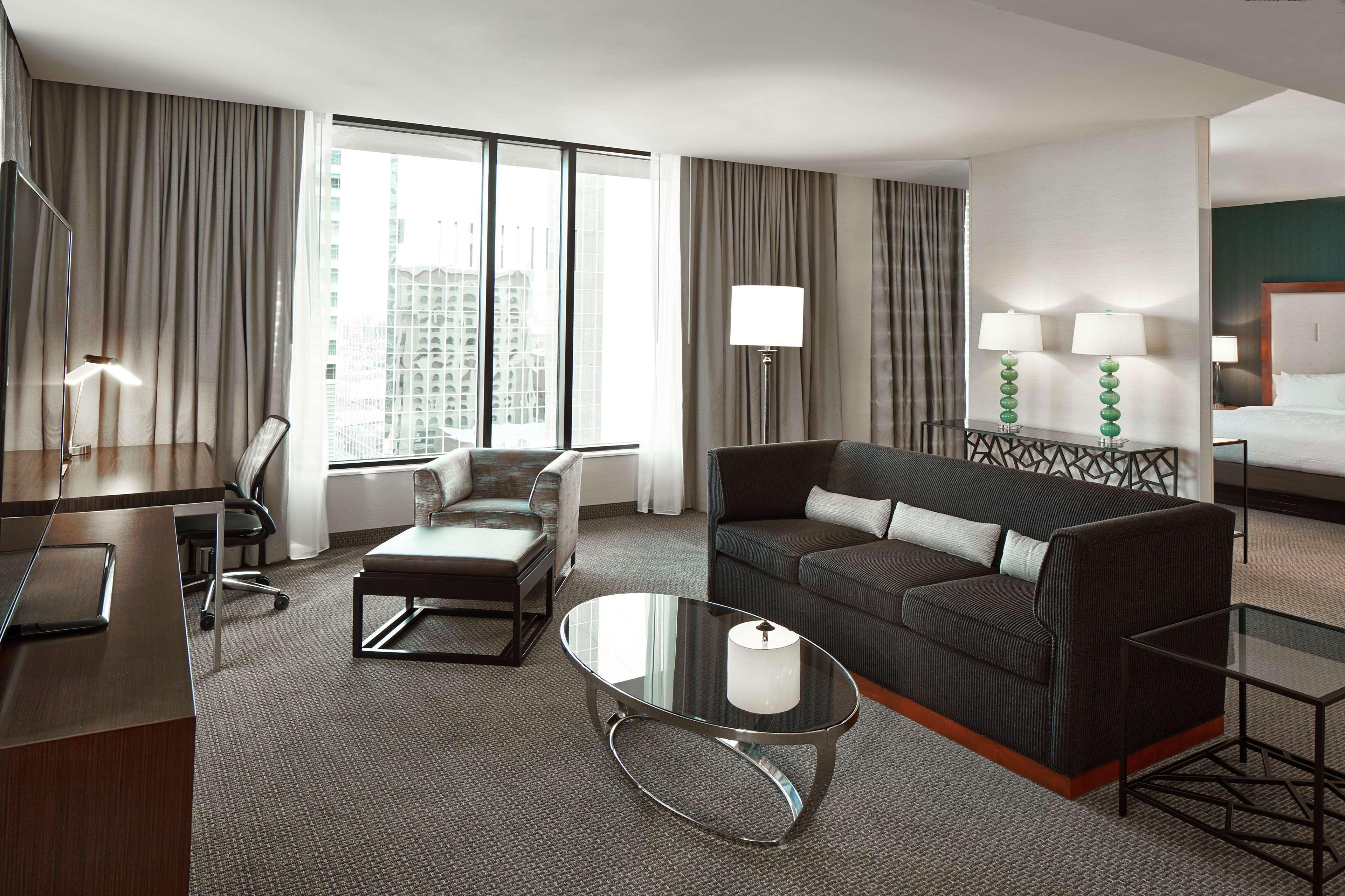 Hilton Garden Inn Phoenix Downtown Экстерьер фото
