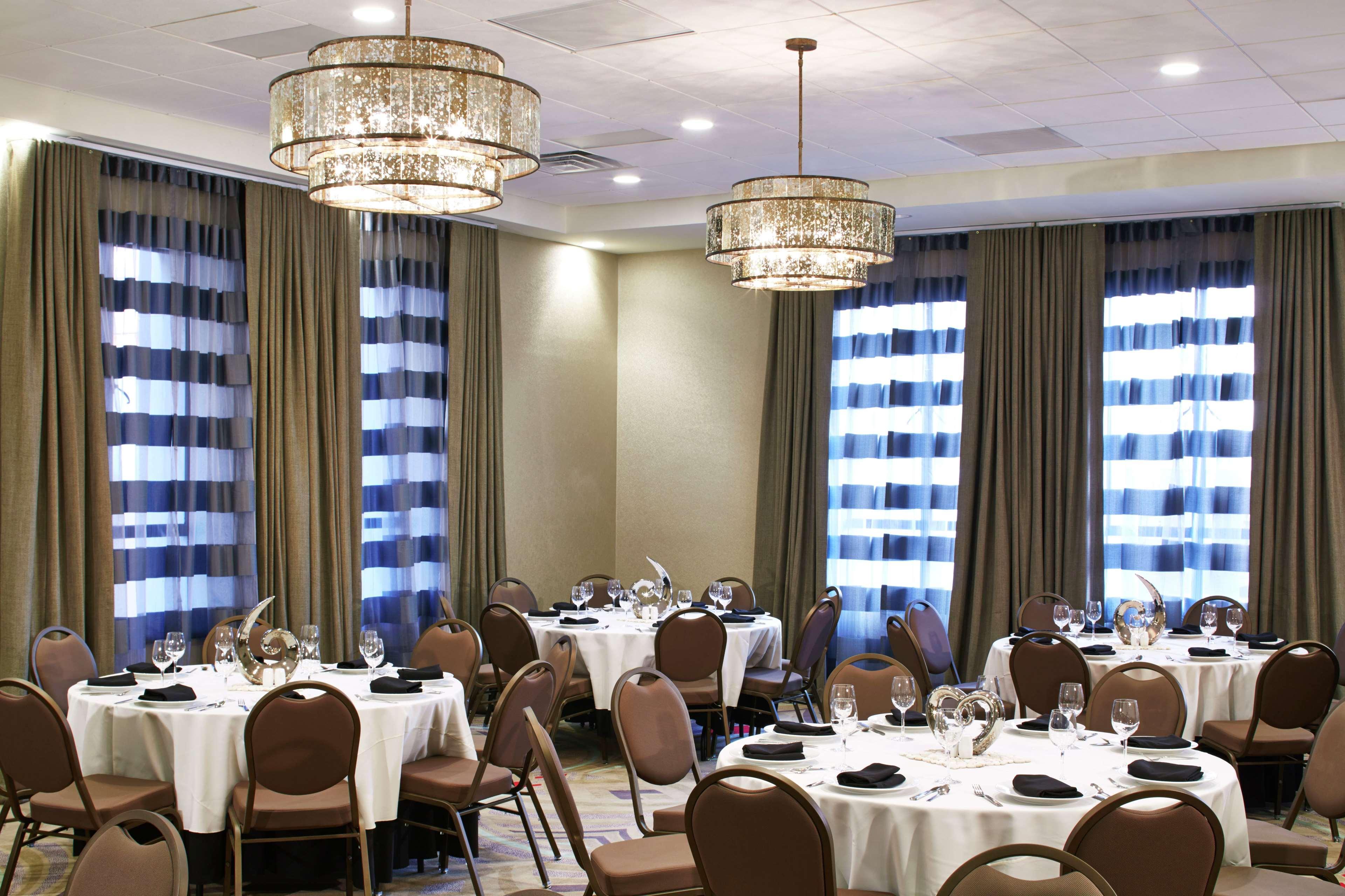 Hilton Garden Inn Phoenix Downtown Экстерьер фото
