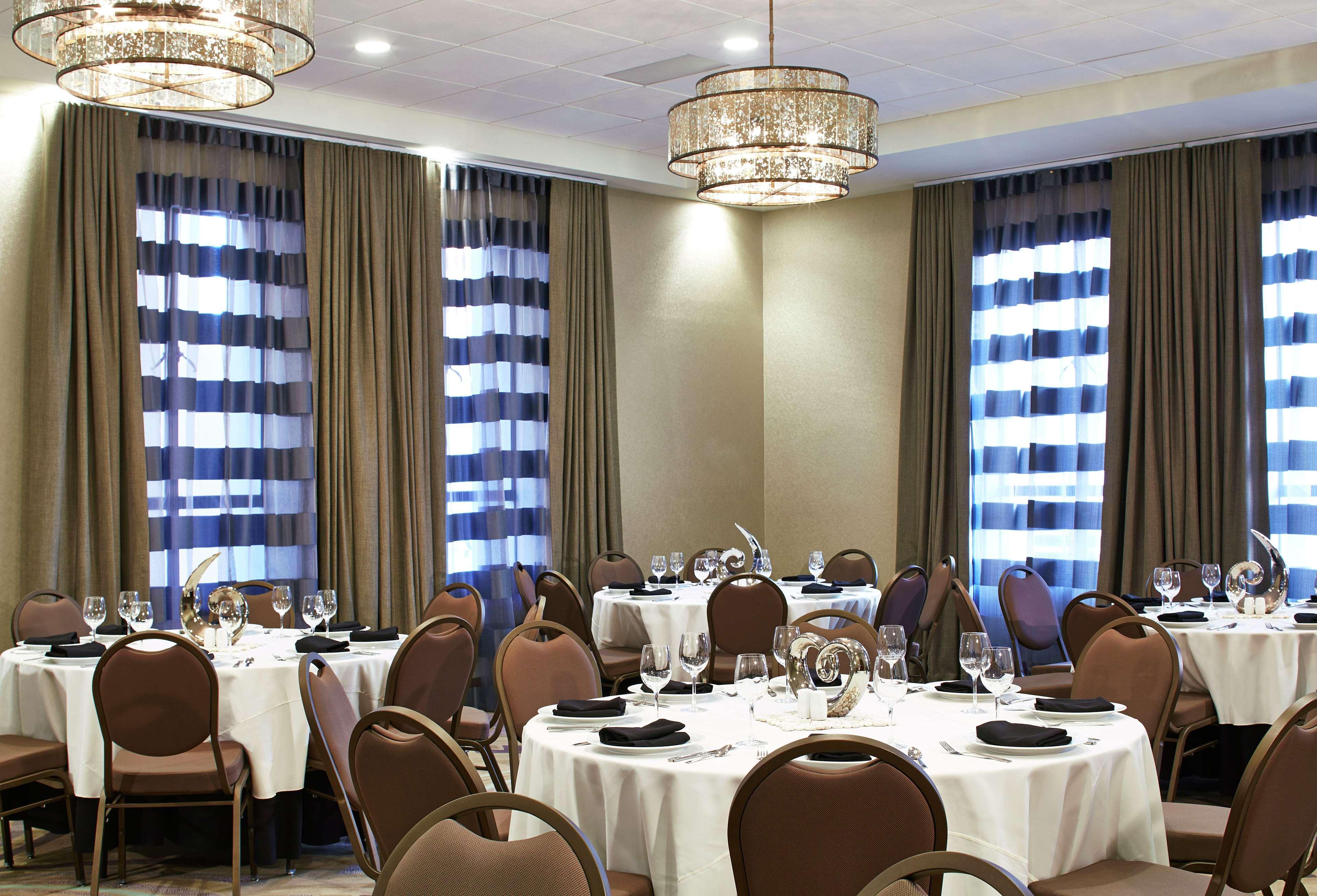 Hilton Garden Inn Phoenix Downtown Экстерьер фото